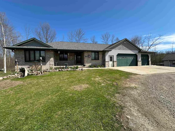 2630 Monette Rd, Little Suamico, WI 54141