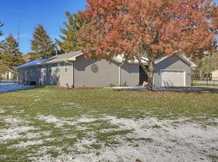 2101 County Road 900 E, Champaign, IL 61822