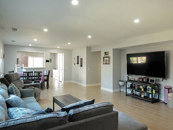 3rd image of 1478 Gemini Ave