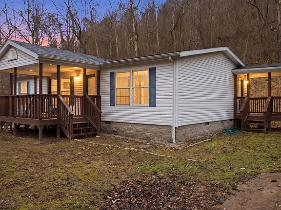 3rd image of 364 Herbert Ave