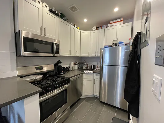 Rented by CNYC Apartments | media 3