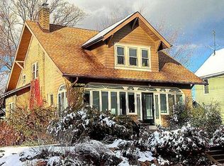 553 W Maple St, North Canton, OH 44720