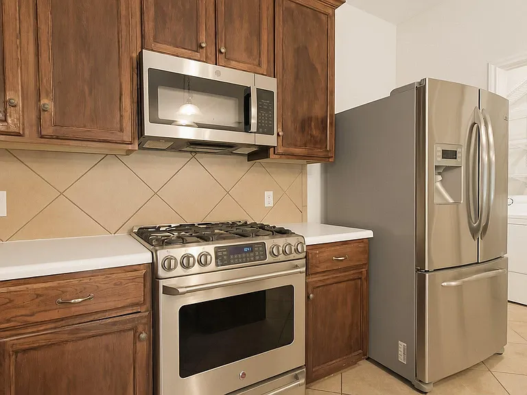 1132 Alexandria Way — Photo 16