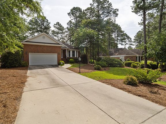 3rd image of 146 Golden Pond Ct