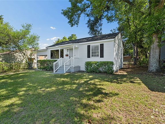 5th image of 2217 Beech Street