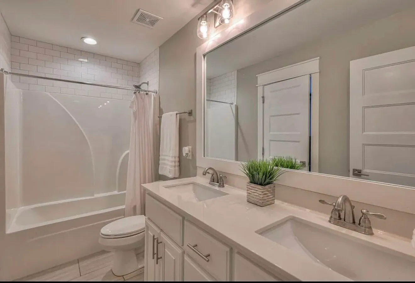 4 bed, 2793 sqft, $2,799 — Photo 4