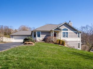 1160 Coventry Woods Dr, Cincinnati, OH 45230