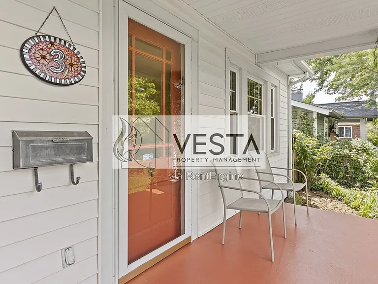 3 Grace Ave — Photo 17