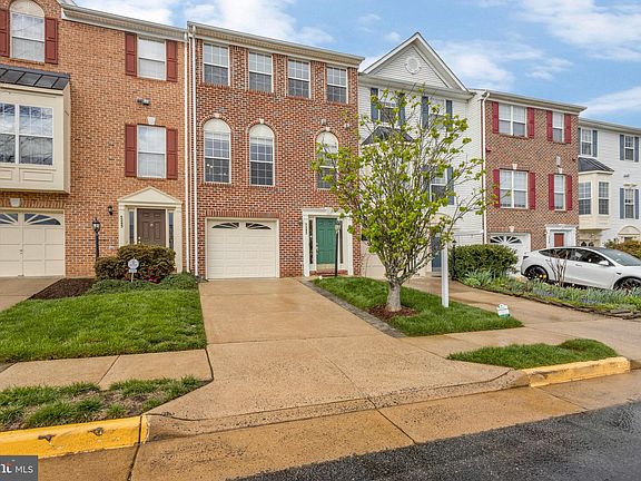 2nd image of 5243 Ballycastle Cir