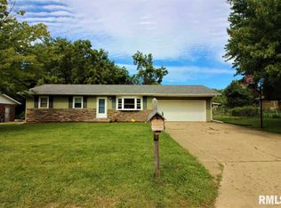 308 Georgia Pkwy, Washington, IL 61571