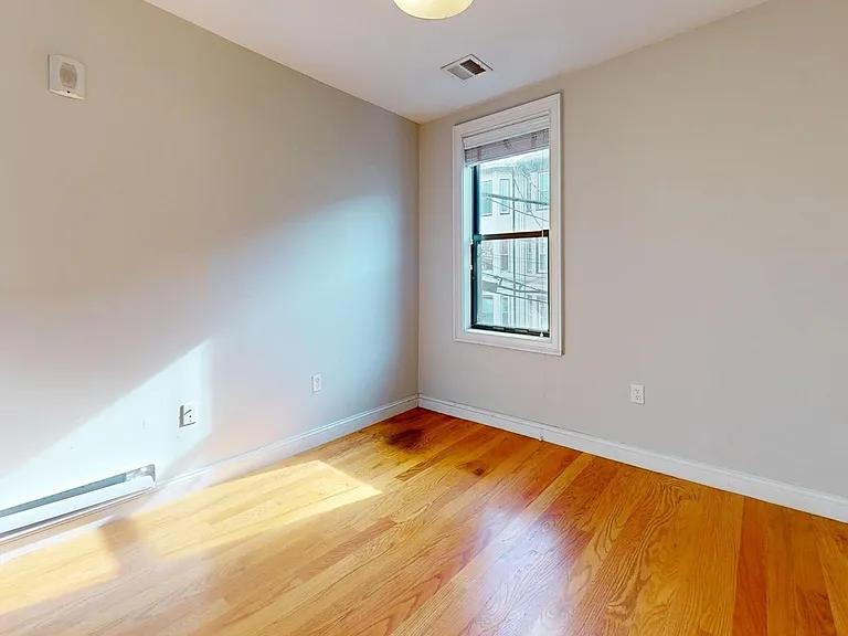151-153 Meridian St #2 — Photo 19