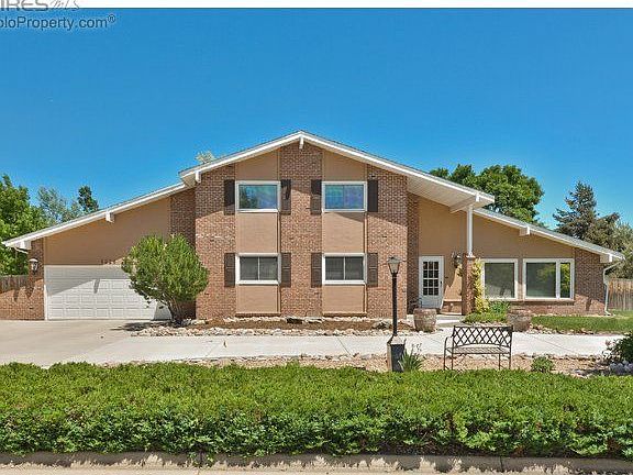 2nd image of 2226 Lake Park Dr
