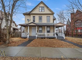 464 Pleasant St #2, Holyoke, MA 01040
