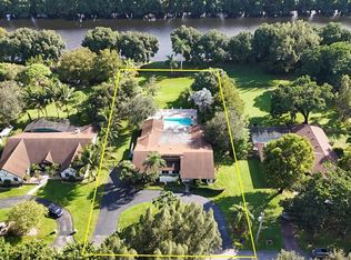 9740 NW 35th St, Cooper City, FL 33024