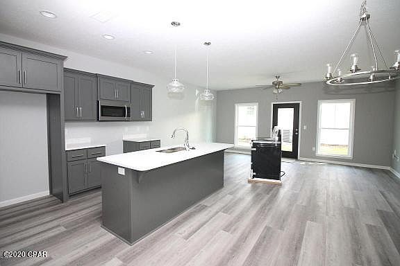2nd image of 5820 Jasmine Ct
