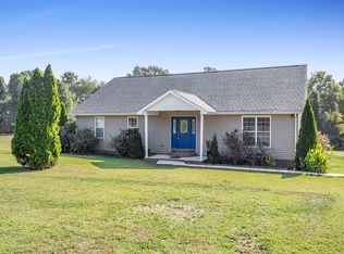 746 Stratton Rd, Huntland, TN 37345