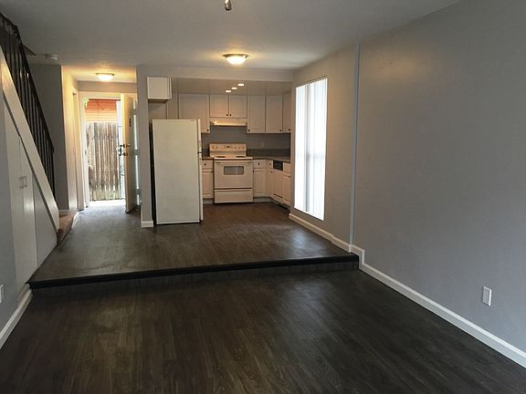 3rd image of 4511 Cherokee Ave APT 1