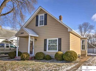 979 S 50th St, Omaha, NE 68106
