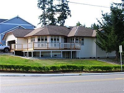 1st image of 123 SW Roeder Dr