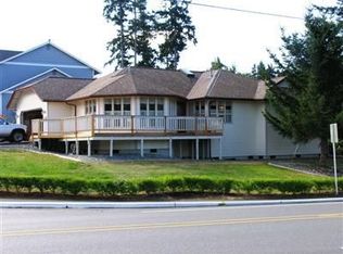 123 SW Roeder Dr, Oak Harbor, WA 98277