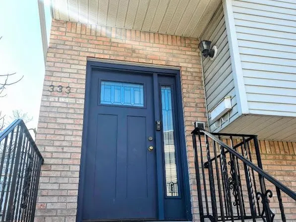 333 New York Avenue image 1 of 15