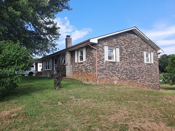 5th image of 776 Etowah St