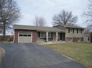 708 W Fairway Dr, Plattsburg, MO 64477