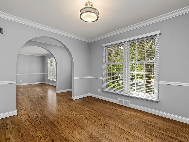 2332 Cleek Ct — Photo 10