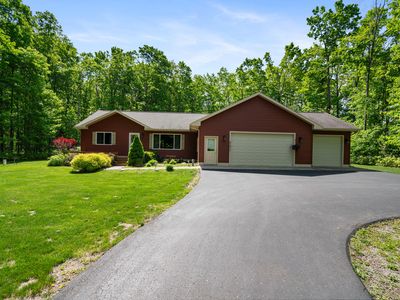 11193 Hassler Woods Trl, Alanson, MI, 49706
