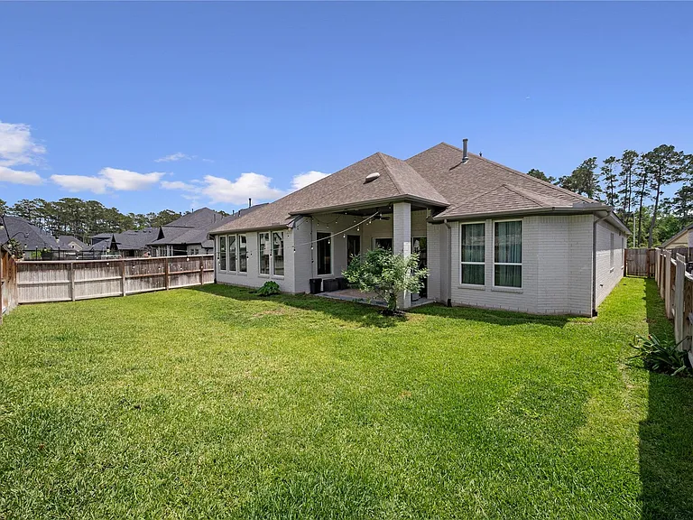 622 Platinum Stone Ln — Photo 36