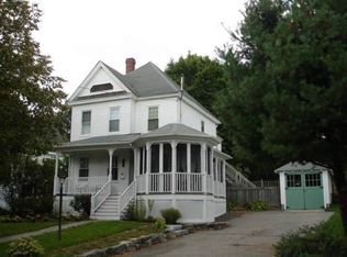 98 Chestnut St, Andover, MA 01810