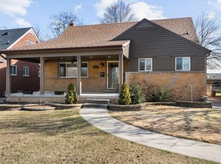 912 N Gulley Rd, Dearborn, MI 48128