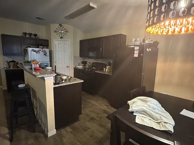 376 Musgrav — Photo 13