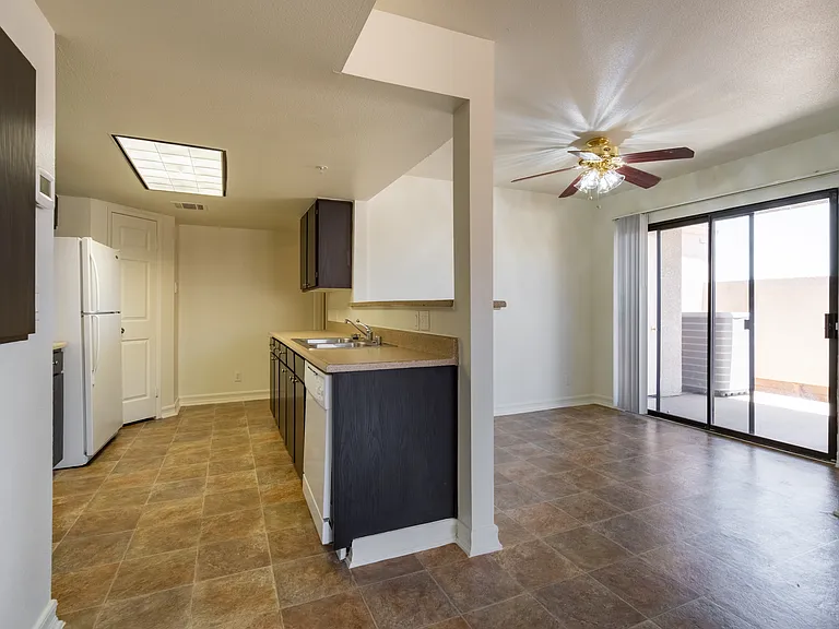 3BR kitchen