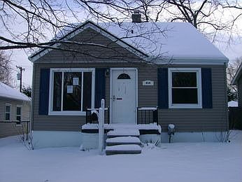 1st image of 454 Pinecrest Dr