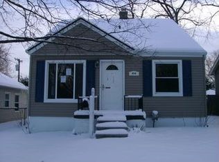 454 Pinecrest Dr, Ferndale, MI