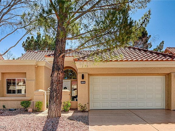 2nd image of 9545 Eagle Valley Dr