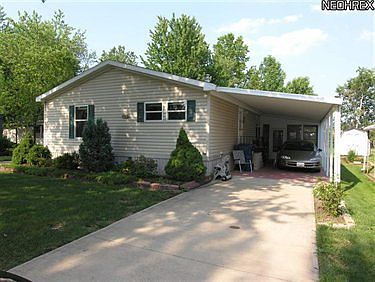 1st image of 169 Hickory Cir