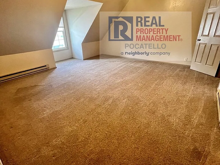 1247 Holman Ave — Photo 18