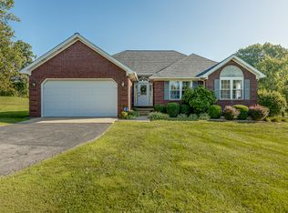 770 Hillcrest Dr, Brandenburg, KY 40108