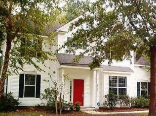 2101 Country Manor Dr, Mount Pleasant, SC 29466