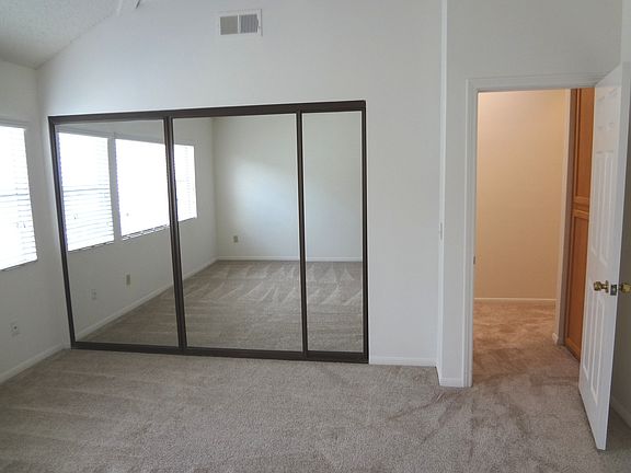 5th image of 1420 Hornblend St APT 1