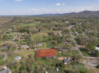 2180 E Winds Ave, Morganton, NC 28655