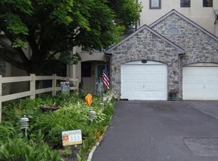 333 Windgate Ct, Millersville, PA 17551