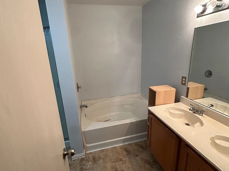 9233 Cheswick Dr — Photo 13