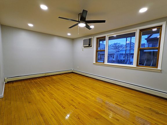5th image of 19 Andrew St APT 1