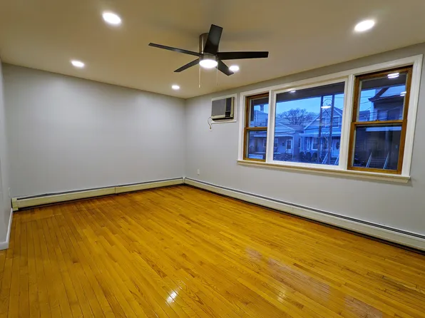 19 Andrew St APT 1, Bayonne, NJ 07002
