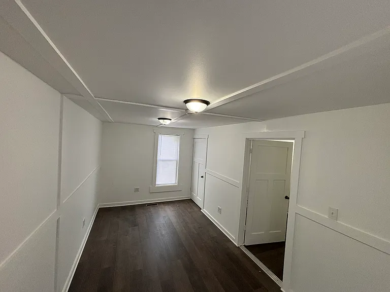 1503 Summer St — Photo 6