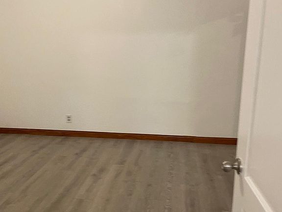 2nd image of 5939 Riverton Ave