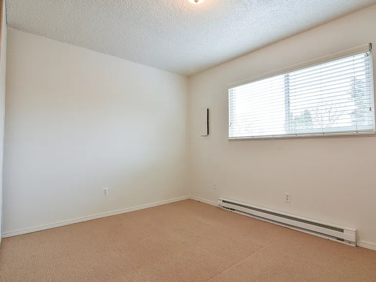 8817 N Edison St — Photo 9